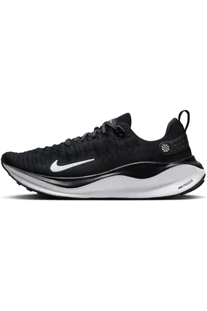 Nike Nike React Infinity Run Flyknit 4 Wide Fit trainers in and white