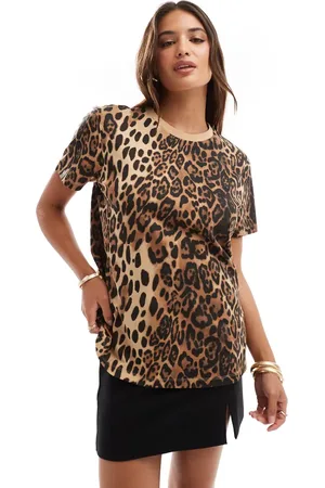 ASOS Ultimate t-shirt with crew neck in leopard print