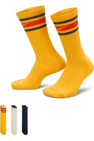 Nike Retro log Everyday Plus 3 pack logo socks in yellow, white and navy