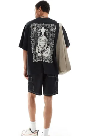 COLLUSION Graphic t-shirt with front square print in and skater fit