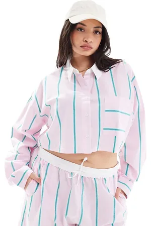 ASOS ASOS DESIGN Curve cropped shirt with contrast collar in stripe