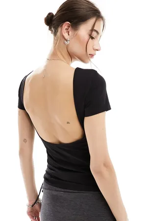 Monki Top with short sleeves and low back in