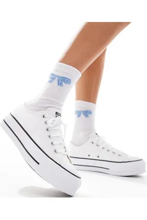 Converse Chuck Taylor All Star Lift Ox Wide Fit trainers in