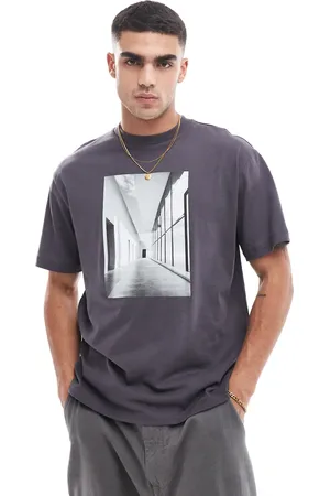 Pull&Bear Contemporary art front printed t-shirt in charcoal