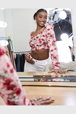 In The Style Puff sleeve crop top in rose print