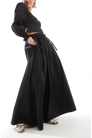 Glamorous Low rise pleated maxi skirt with bow detail in poplin co-ord