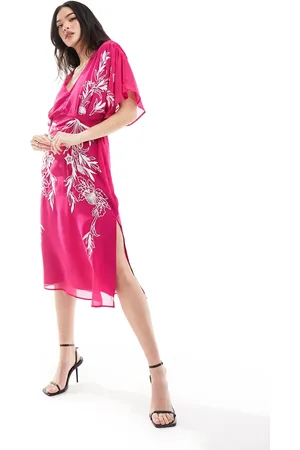 HOPE & IVY Plunge front embroidered midi dress in magenta