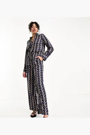 VERO MODA Satin trouser co-ord in geo print