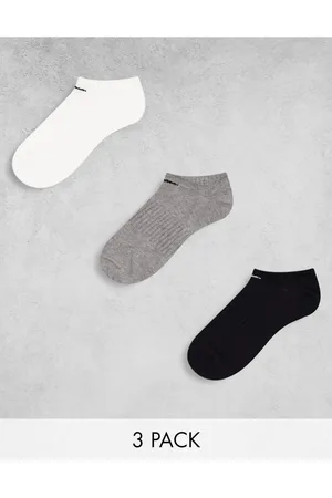 Nike Everyday Lightweight 3 pack no show socks in