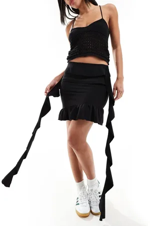 Pieces® Festival frill detail mini skirt in