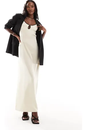 Kaiia Cami contrast edge open tie back maxi dress in cream