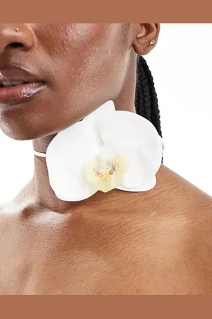 Kaiia Tropical flower choker in