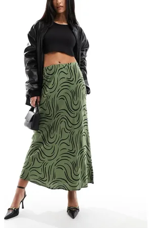 New Look Satin look midi skirt in khaki swirl print