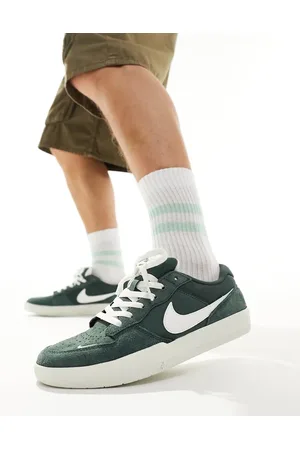 Nike Force 58 trainers in dark and white