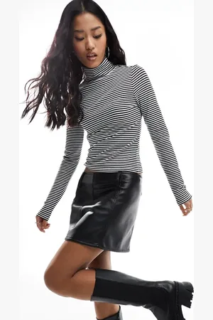 New Look Stripe high neck top in black stripe
