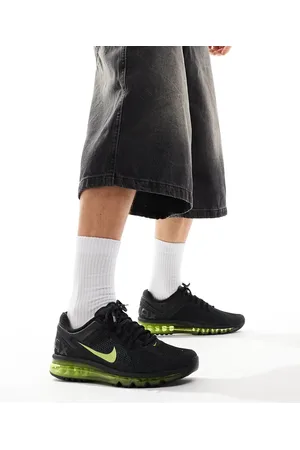 Nike Air Max 2013 trainers in and volt