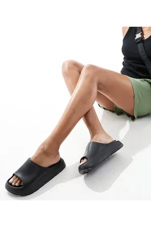 Schuh Tatia slides in
