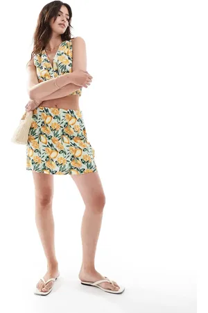 Abercrombie & Fitch Co-ord linen blend skort in lemon print
