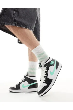 Jordan Air 1 Mid trainers in , black and green