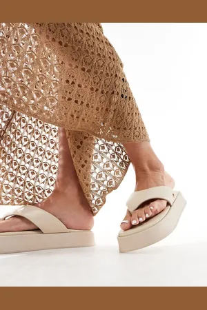 WALK LONDON Geneva Padded Toe Post Sandals In Off Leather