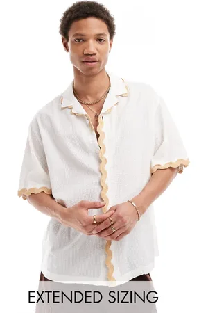 ASOS Short sleeve relaxed revere collar seersucker shirt with wavy detailing in