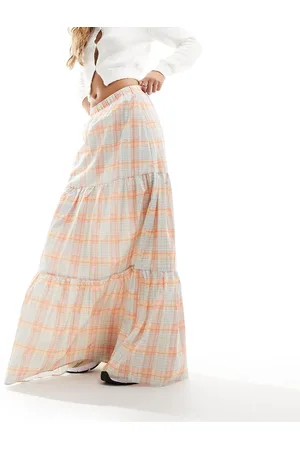 Glamorous Scoop tierred maxi skirt in check