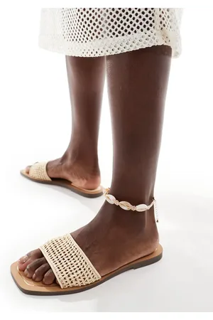 Bershka Woven flat sandals in sand