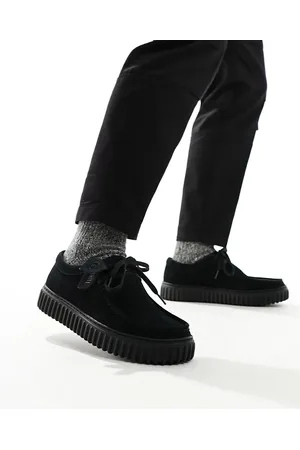 Clarks Torhill Lo shoes in suede