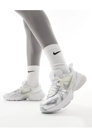 Nike V2K Run trainers in and silver