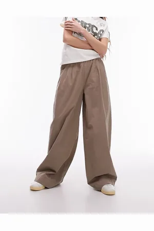 Topshop Super wide leg pleated poplin trouser in sand