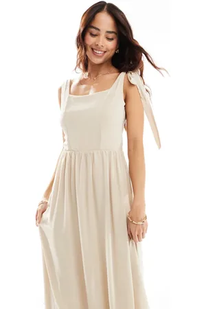 TFNC Bridesmaids square neck maxi dress in caffe latte