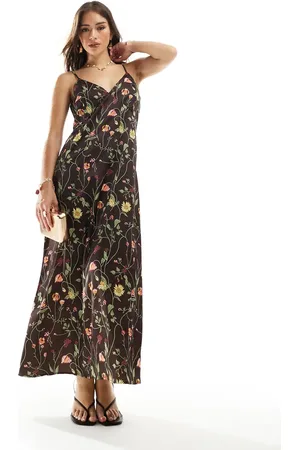 Y.A.S Y.A.S satin v neck a line maxi dress in boho floral print