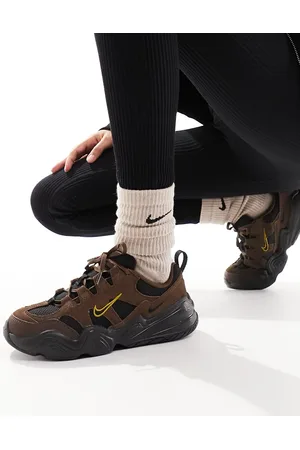 Nike Tech Hera trainers in cacao wow and black