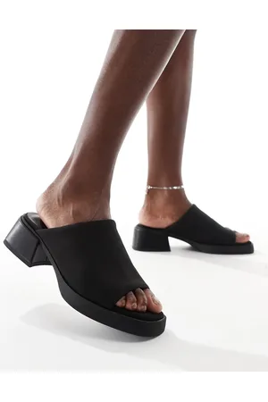 London Rebel Chunky low heeled mules in
