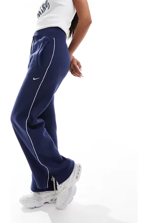 Nike Trend Phioenix fleece logo joggers in