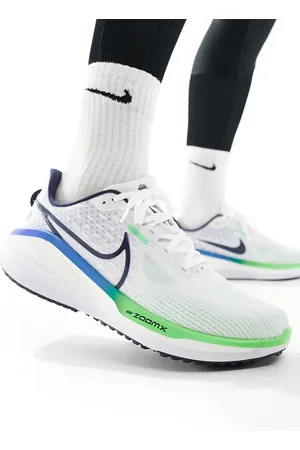 Nike Vomero 17 trainers in and blue