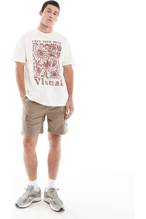 New Look Visual t-shirt in off
