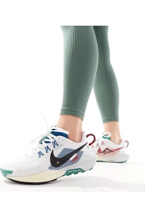 Nike ReactX Pegasus Trail 5 trainers in and blue