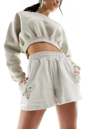 New Era Script embroidery shorts in off