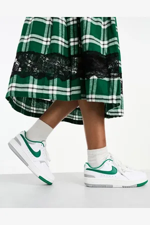 Nike Gamma Force trainers in and malachite green