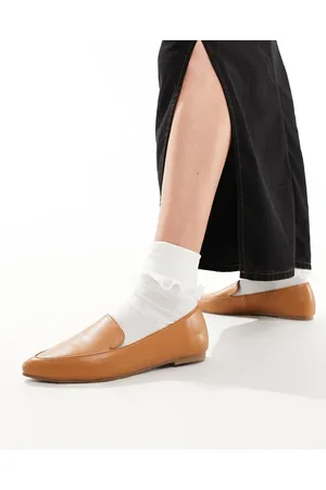 London Rebel Pointed flat loafers in tan