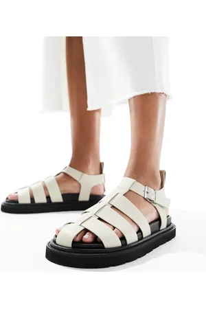 WALK LONDON Budapest Fisherman Sandal in stone