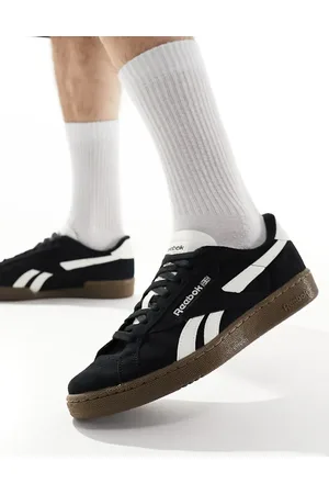 Reebok Club C Grounds trainers in with gum sole