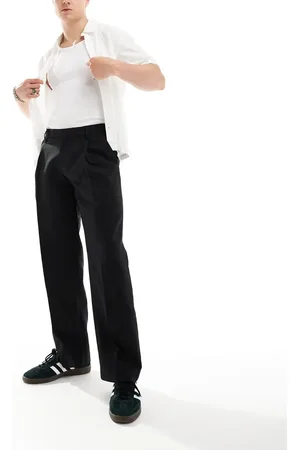 JACK & JONES Wide fit pleated front smart trouser in