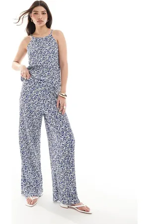 JDY Pull on wide leg plisse trouser co-ord in white & abstract print