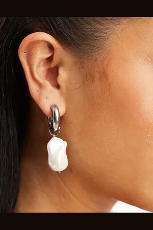 petit moments Alice pearl drop waterproof stainless steel earrings in