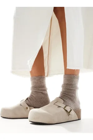 New Look Double sole clog in tan