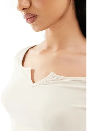 Fashionkilla Super soft notch front fitted top in cream