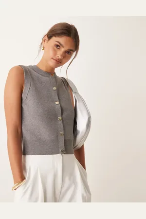 New Look Knitted button down waistcoat in