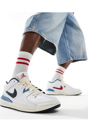 Jordan Stadium 90 trainers in and red